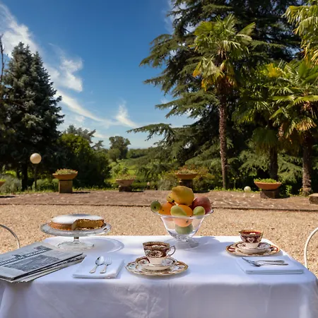 Borgo Zelata Ξενοδοχείο με διαμερίσματα *