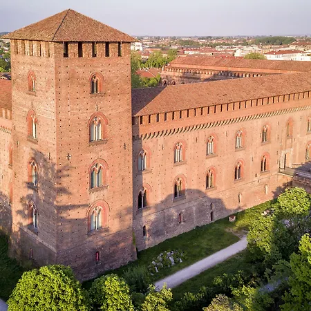 Apart Otel Borgo Zelata *